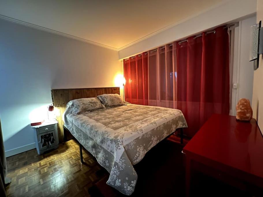 Grand Appartement Avec Balcon Et Parking Gratuit Sur Place Paris Exteriör bild