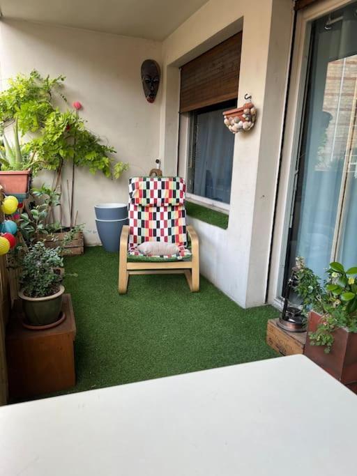 Grand Appartement Avec Balcon Et Parking Gratuit Sur Place Paris Exteriör bild